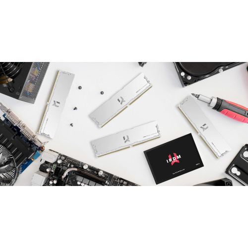  GOODRAM IRP-W3600D4V64L18S/16GDC в Ноутбукер.ua фото 3